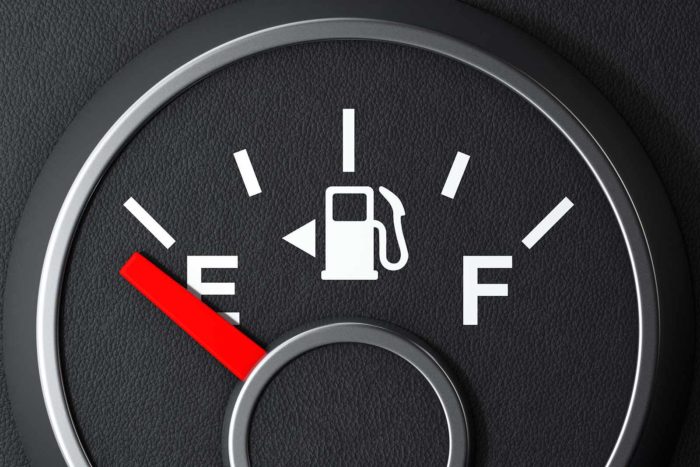 5 Things to Do if Your Car Runs Out of Gas on the Highway - Mach 1 Services