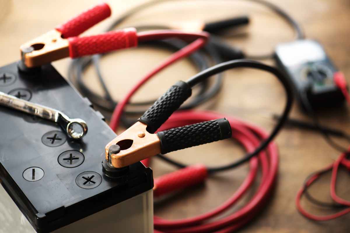 5 Tips On How To Keep A Car Battery Charged When Not In Use Mach 1 