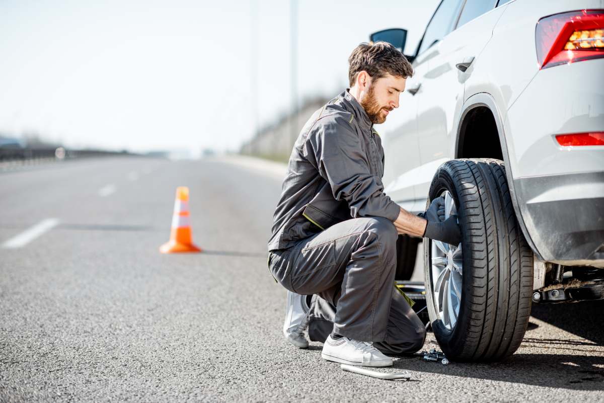 understanding roadside assistance services